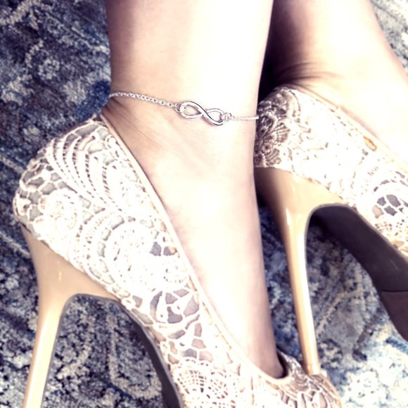 Jewelry - Delicate Infinity Anklet